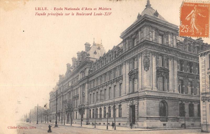 Carte postale ancienne Lille - Ecole Nationale D'Arts Et Metiers - Boulevard Louis Xiv à Lille