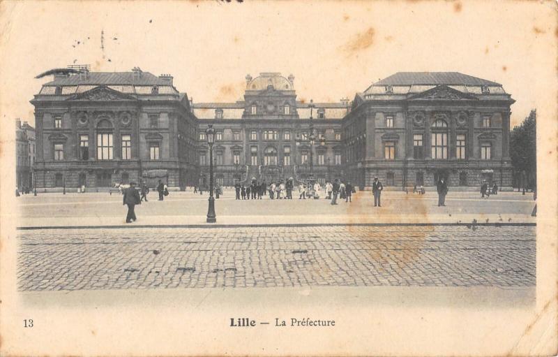 Carte postale ancienne Lille - La Prefecture à Lille