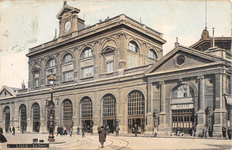 Carte postale ancienne Lille - La Gare à Lille