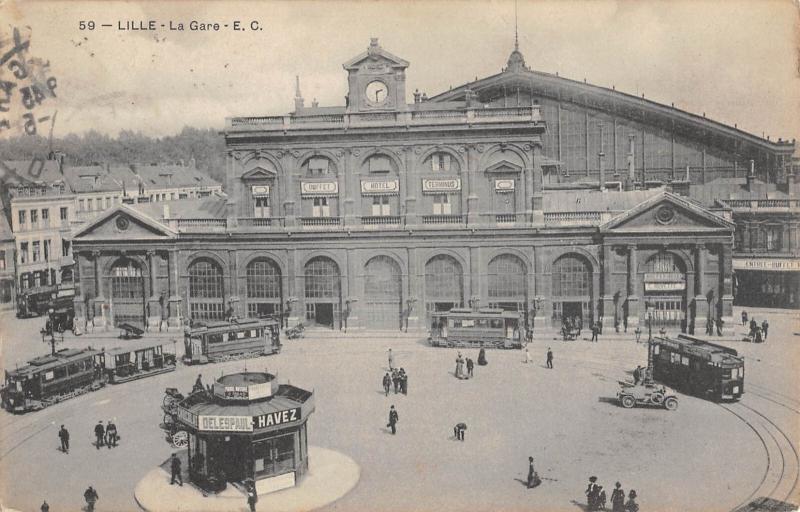 Carte postale ancienne Lille - La Gare à Lille