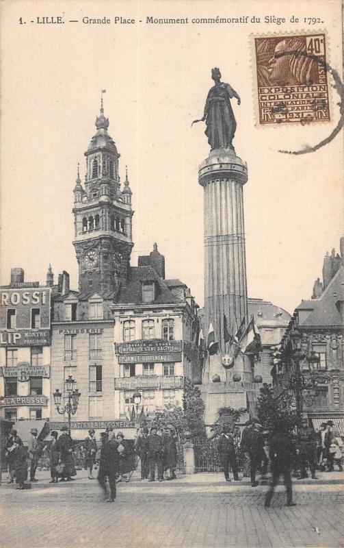 Carte postale ancienne Lille - Grand Place à Lille
