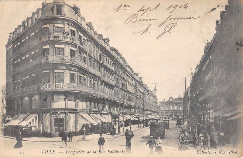 Carte postale ancienne Lille - Perspective De La Rue Faidherbe à Lille