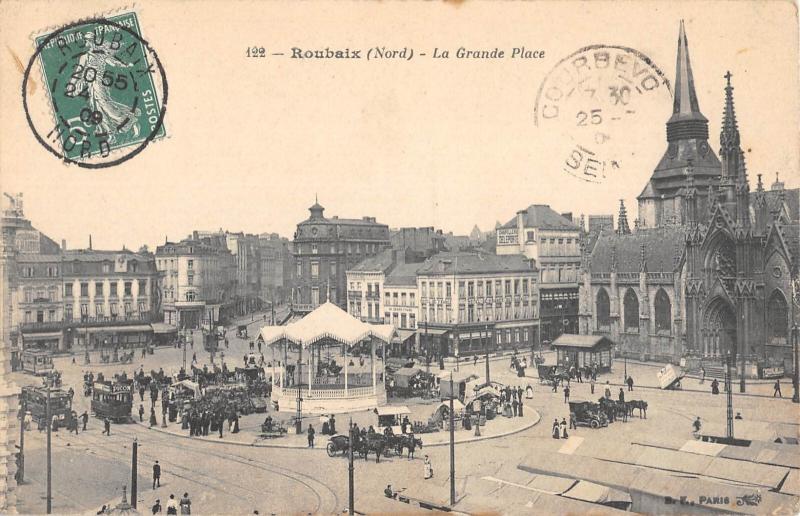 Carte postale ancienne Roubaix - La Grande Place à Roubaix