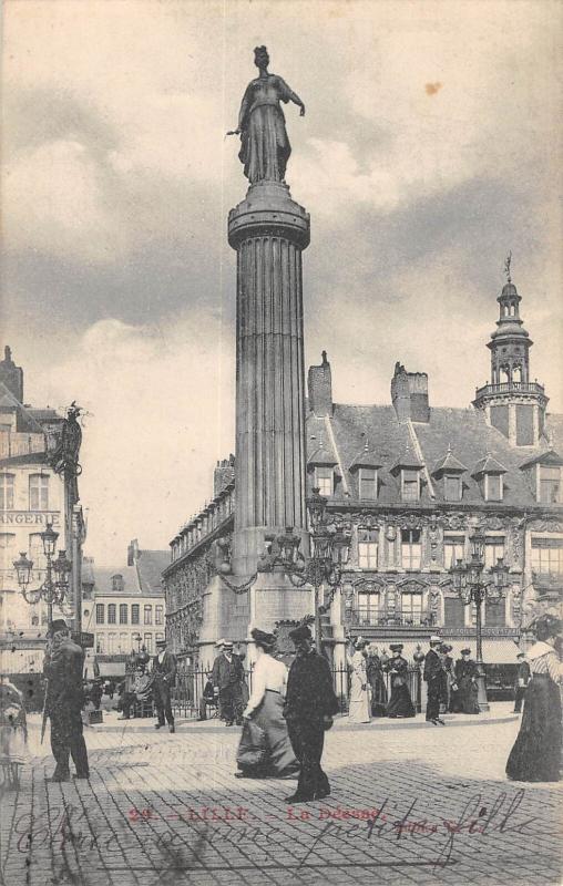 Carte postale ancienne Lille - La Deesse à Lille