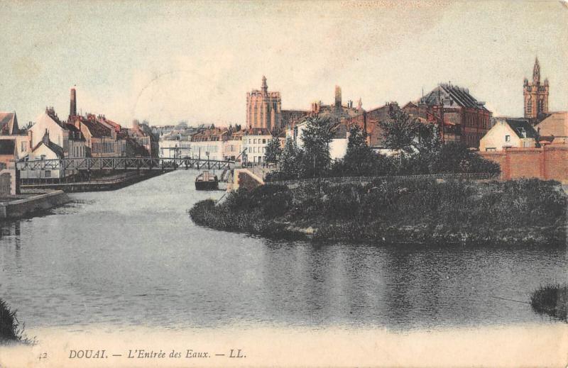 Carte postale ancienne Douai - L'Entree Des Eaux à Douai