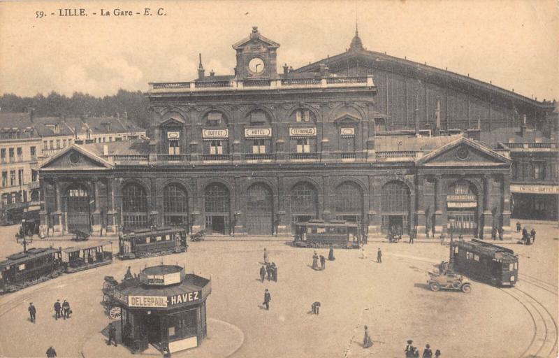 Carte postale ancienne Lille - La Gare à Lille