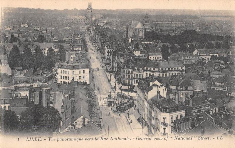 Carte postale ancienne Lille - Vue Panoramique Vers La Place Nationale à Lille