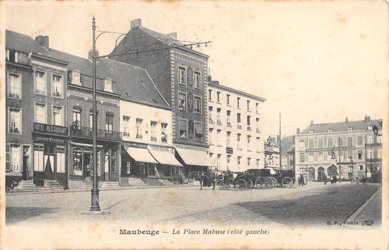 Carte postale ancienne Maubeuge - La Place Mabuse à Maubeuge