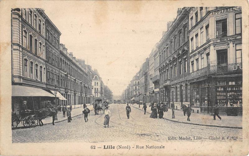 Carte postale ancienne Lille - Rue Nationale à Lille