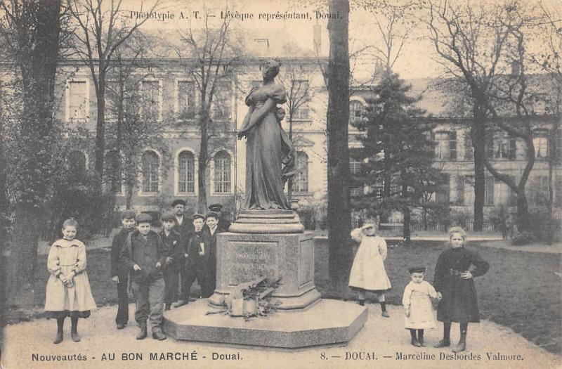 Carte postale ancienne Douai - Marceline Desbordes - Publicite Au Bon Marche à Douai