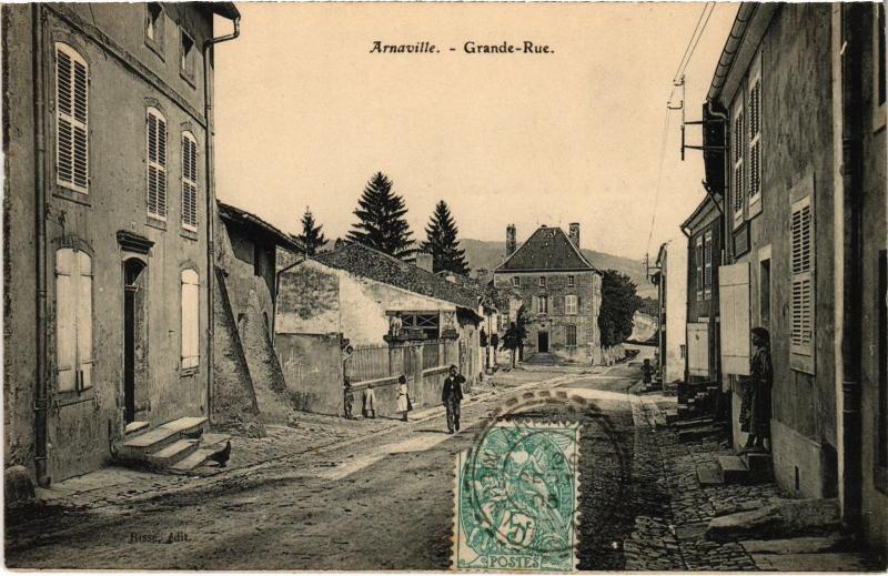 Carte postale ancienne Arnaville Grande Rue à Arnaville