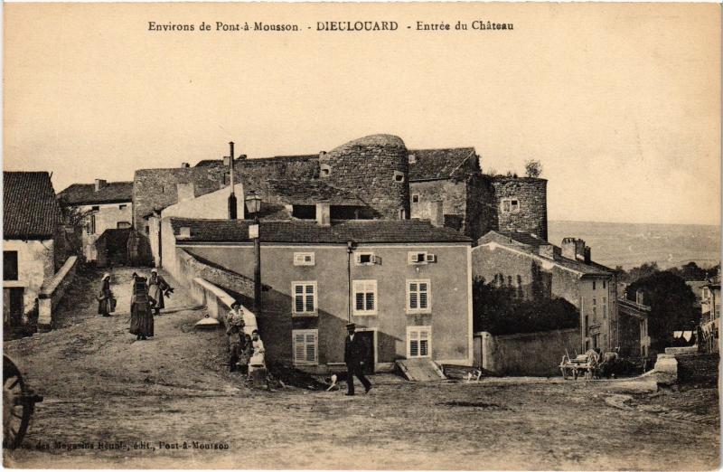 Carte postale ancienne Dieulouard entree du chateau à Dieulouard
