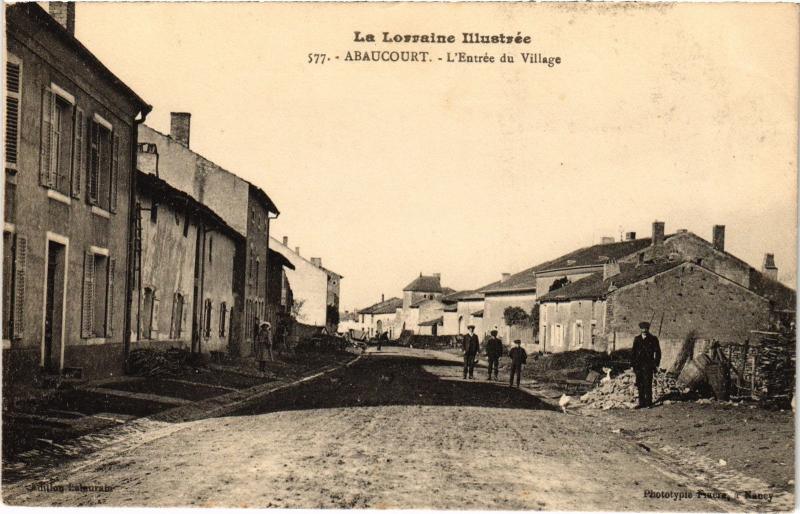 Carte postale ancienne Abaucourt entree du village à Abaucourt