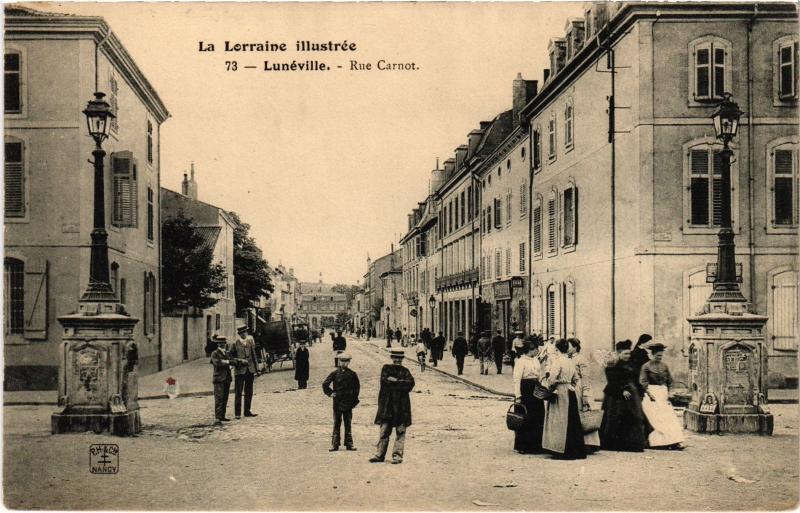 Carte postale ancienne Luneville Rue Carnot
