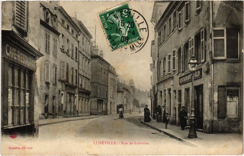 Carte postale ancienne Luneville Rue de Lorraine