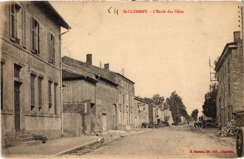 Carte postale ancienne St Clement Ecole des Filles