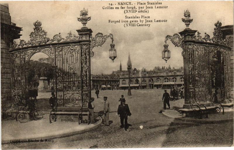 Carte postale ancienne Nancy Place Stanislas à Nancy