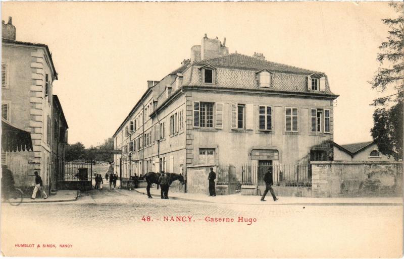 Carte postale ancienne Nancy Caserne Hugo à Nancy