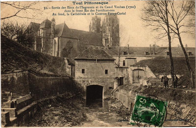 Carte postale ancienne Toul Sortie des Eaux