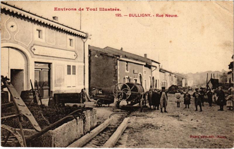 Carte postale ancienne Toul Rue Neuve