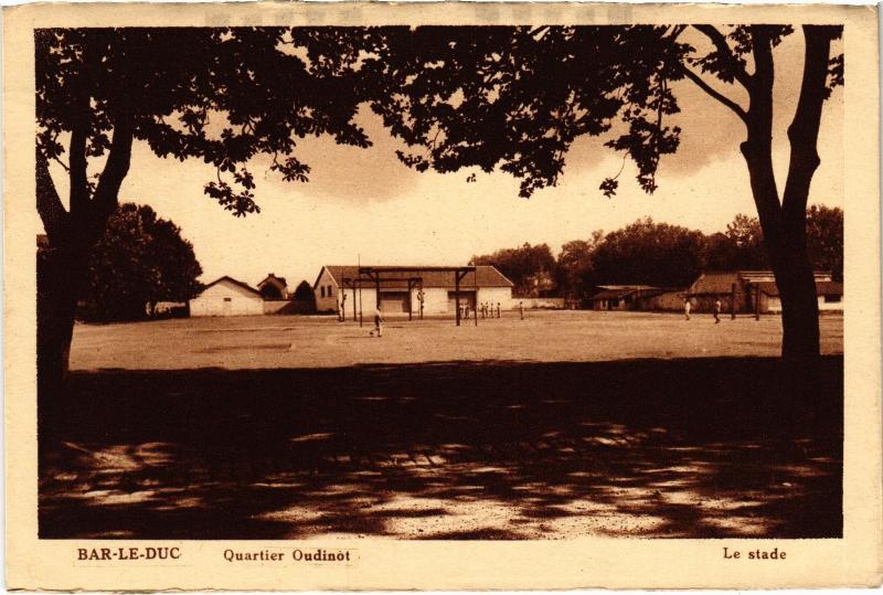 Carte postale ancienne Toul Quartier Oudinot