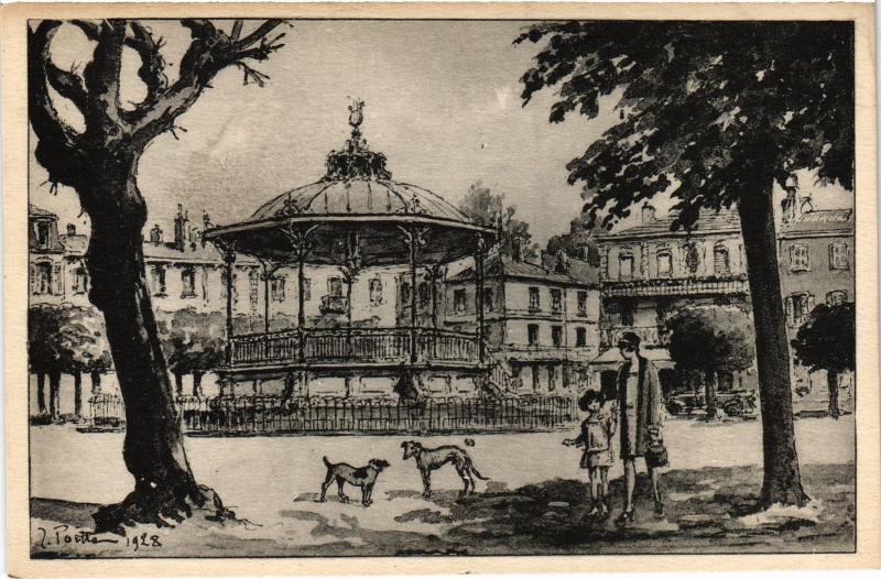 Carte postale ancienne Toul Place de la Republique