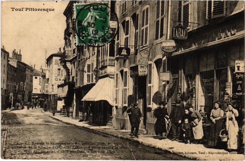 Carte postale ancienne Toul Rue de la Republique