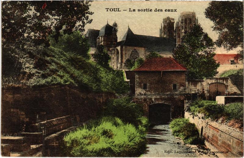Carte postale ancienne Toul Sortie des Eaux