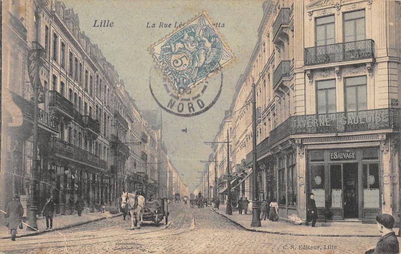 Carte postale ancienne Lille - La Rue Leon Gambetta à Lille