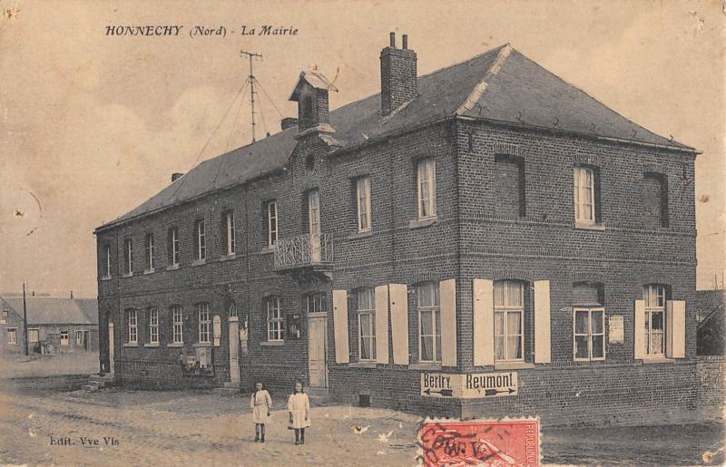 Carte postale ancienne Honnechy - La Mairie à Honnechy
