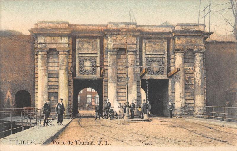 Carte postale ancienne Lille - Porte De Tournai à Lille