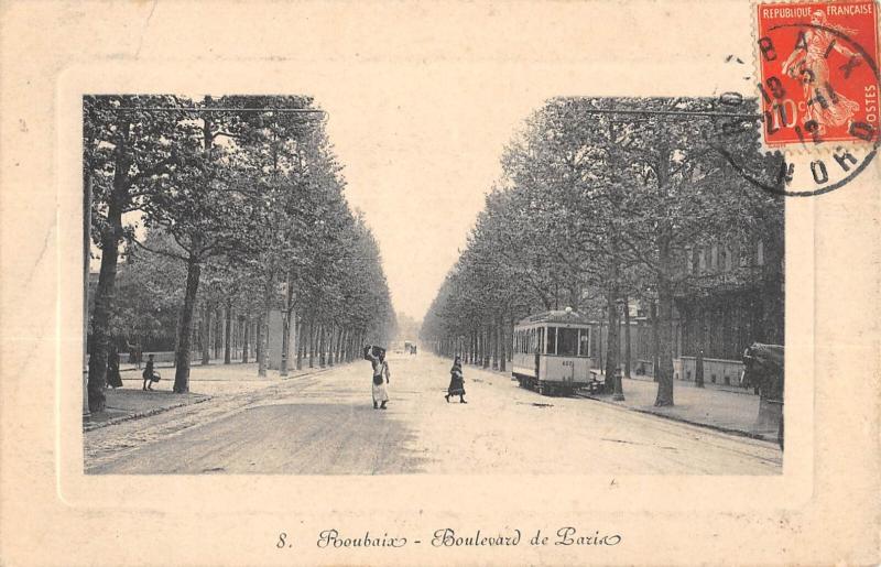 Carte postale ancienne Roubaix - Boulevard De Paris à Roubaix