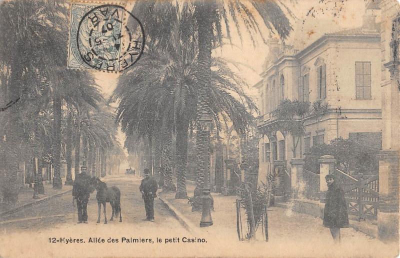 Carte postale ancienne Hyeres - Allee Des Palmiers - Le Petit Casino à Hyères