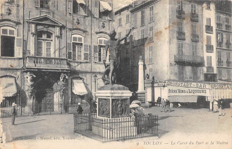 Carte postale ancienne Toulon - Le Carre Du Port Et La Marine à Toulon