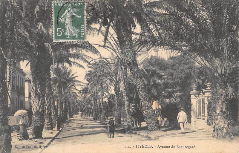 Carte postale ancienne Hyeres - Avenue De Beauregard à Hyères