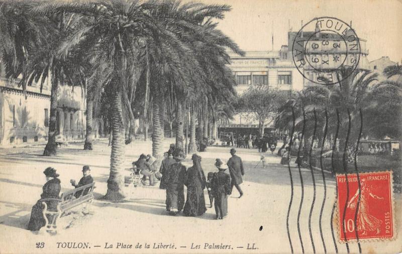 Carte postale ancienne Toulon - La Place De La Liberte - Les Palmiers à Toulon