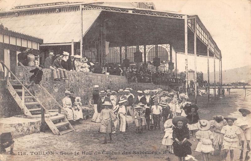 Carte postale ancienne Toulon - Sous Le Hall Du Casino Des Sablettes à Toulon