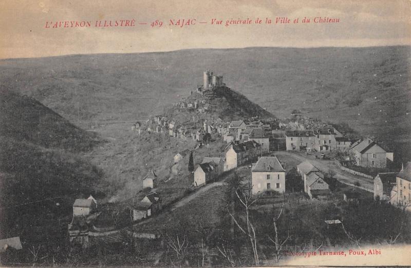 Carte postale ancienne Najac - Vue Generale De La Ville Et Du Chateau à Najac