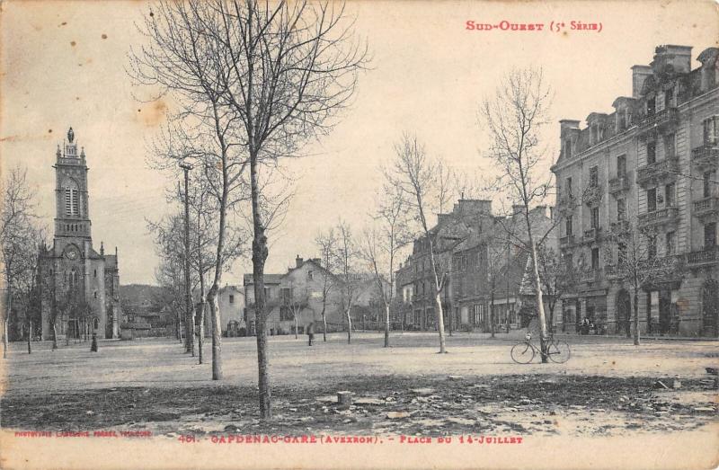 Carte postale ancienne Capdenac Gare - Place Du 14 Juillet à Capdenac-Gare