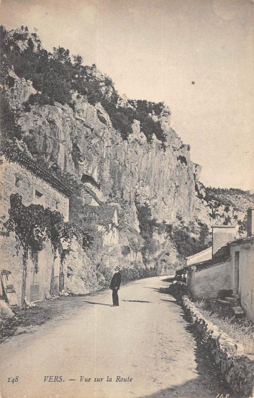 Carte postale ancienne Vers - Vue Sur La Route