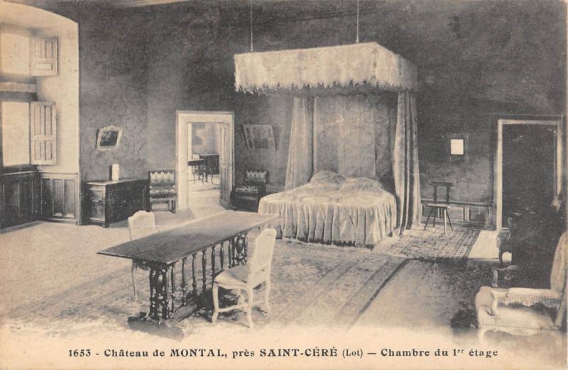 Carte postale ancienne Chateau De Montal - Pres Saint Cere - Chambre Du 1ER Etage