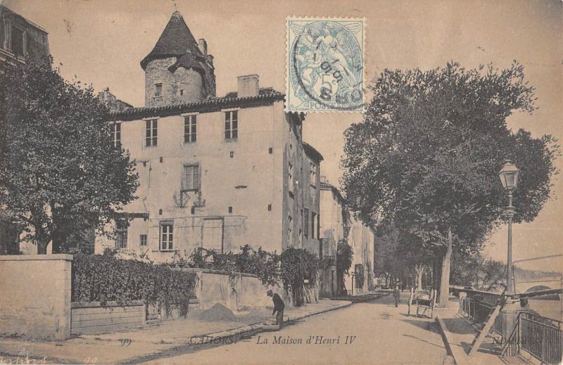Carte postale ancienne Cahors - La Maison D'Henri Iv à Cahors