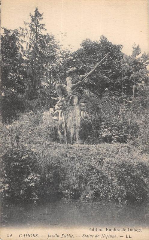 Carte postale ancienne Cahors - Jardin Public - Statue De Neptune à Cahors