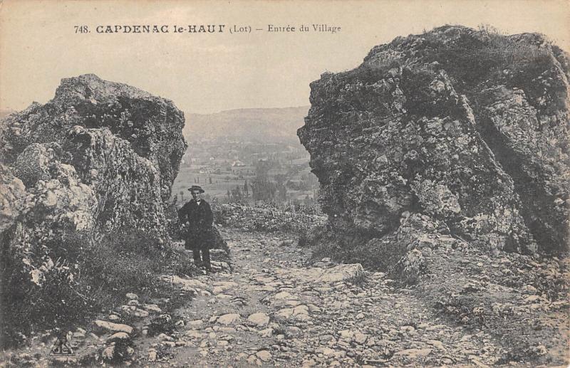 Carte postale ancienne Capdenac Le Haut - Entree Du Village à Capdenac