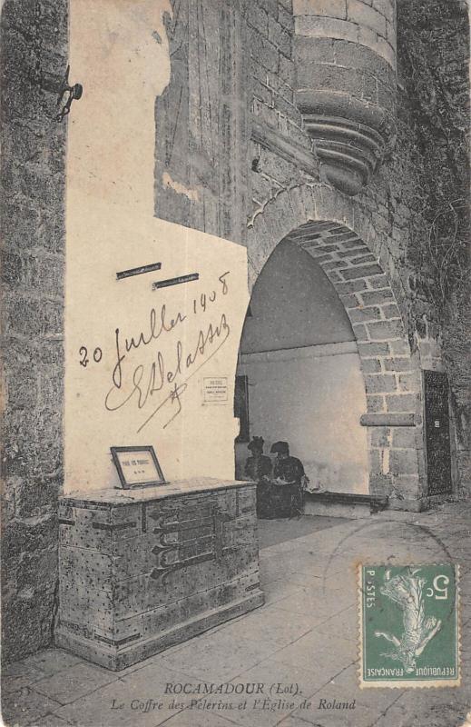 Carte postale ancienne Rocamadour - Le Coffre Des Pelerins Et Eglise De Roland à Rocamadour