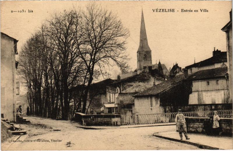 Carte postale ancienne Vezelise entree en ville