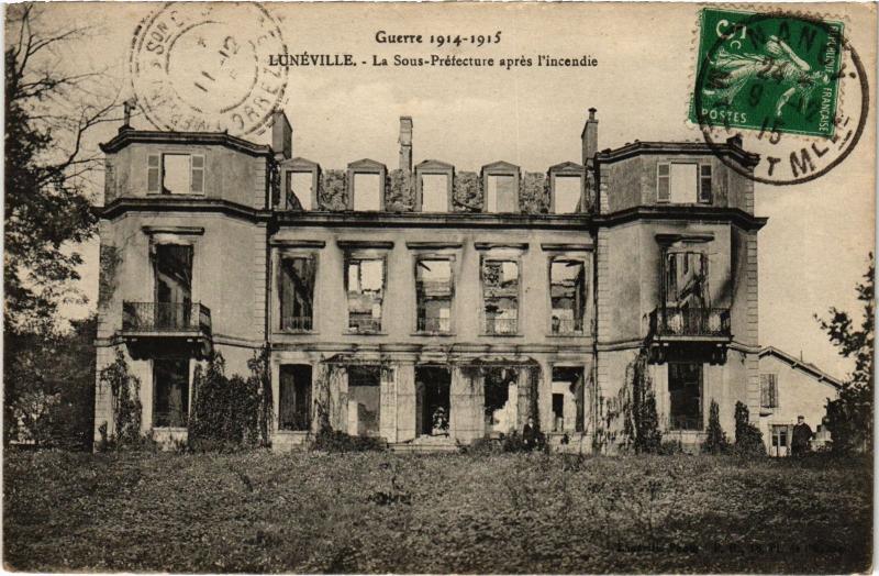 Carte postale ancienne Luneville Sous Prefecture