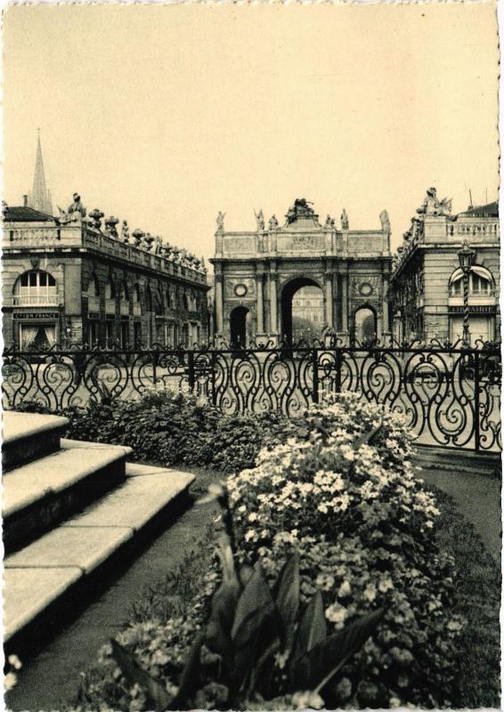 Carte postale ancienne Nancy Arc de Triomphe à Nancy