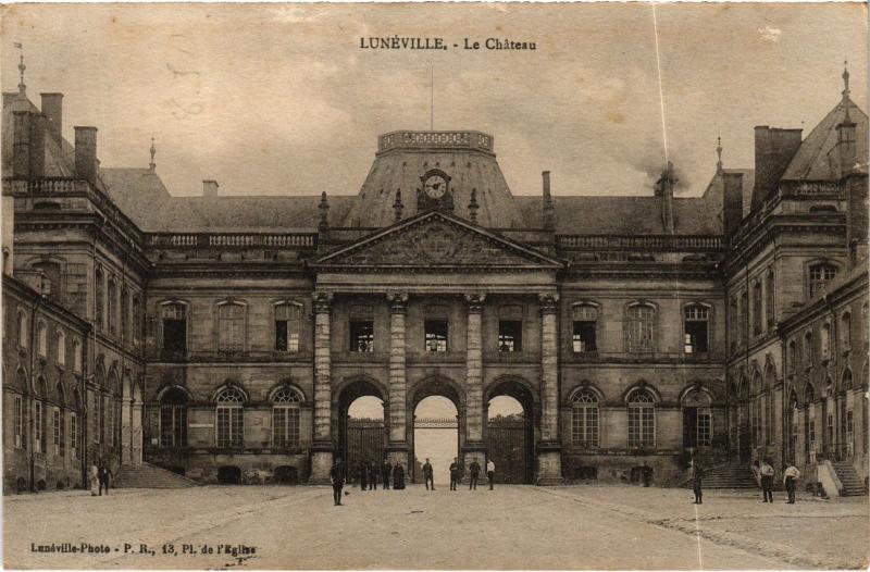 Carte postale ancienne Luneville le Chateau