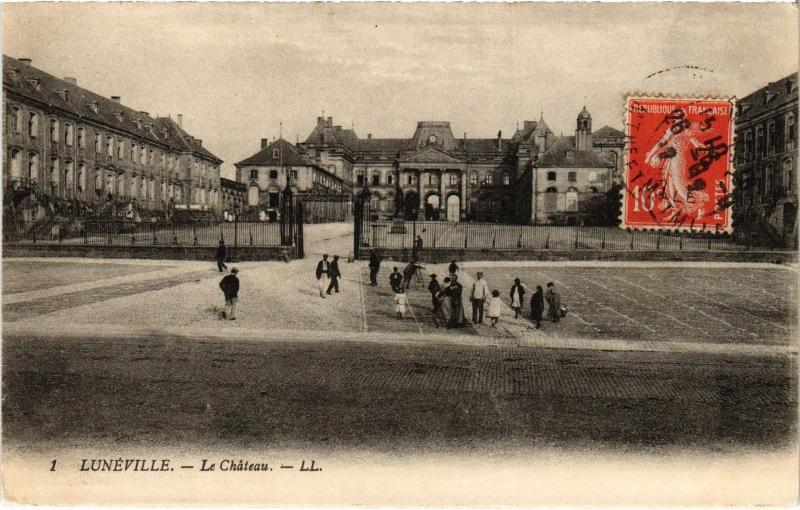 Carte postale ancienne Luneville le Chateau